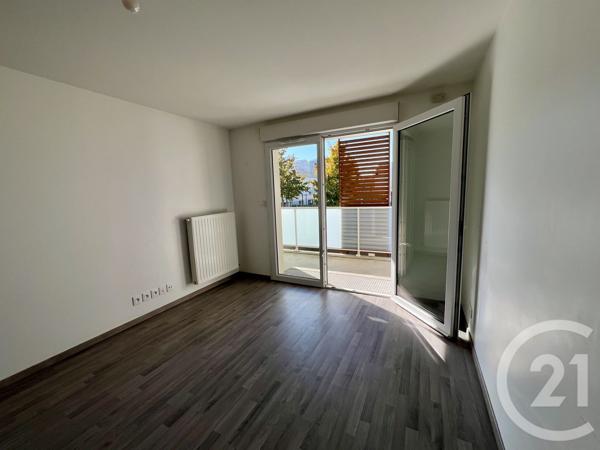 Appartement T2 à vendre  2 pièces - 42 m 2   LA ROCHELLE  - 17