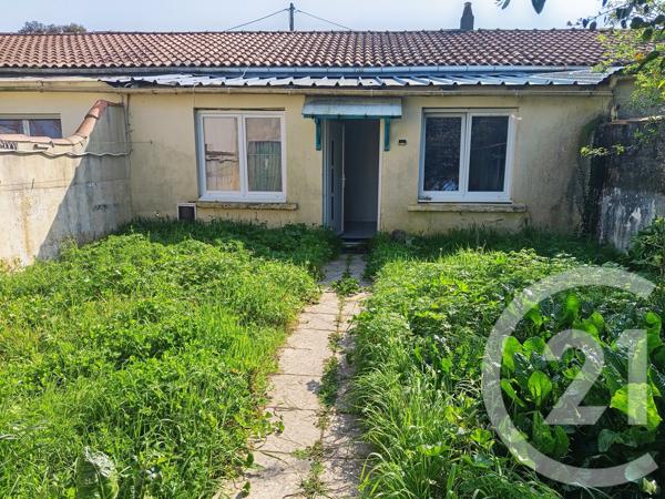 Appartement T2 à vendre  2 pièces - 42 m 2   LA ROCHELLE  - 17