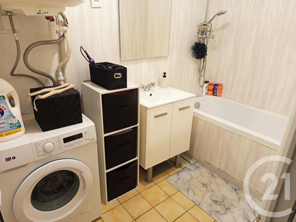 Appartement T2 à vendre  2 pièces - 42 m 2   LA ROCHELLE  - 17