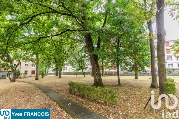 Apartment for sale 4 rooms 65 m² Sainte-Geneviève-des-Bois