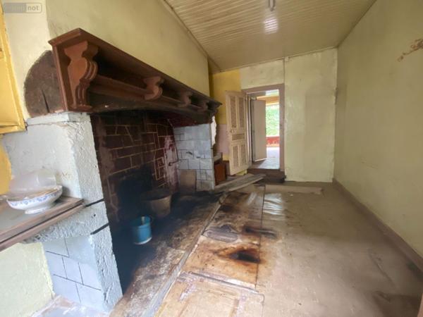 Maison à vendre à Ally dans le Cantal (15700), ref : 15060/1102