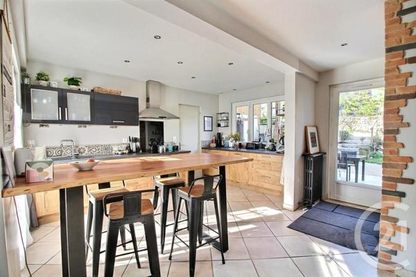 Maison à vendre  8 pièces - 194,70 m2 CHATEAU THIERRY - 02