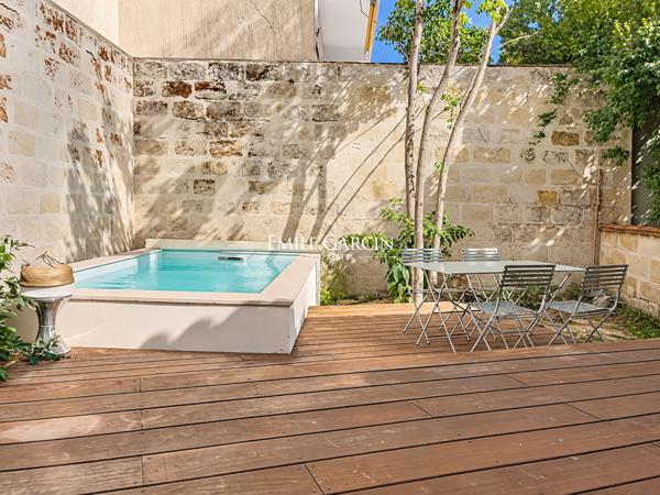 À vendre -  Maison - Bordeaux Saint Genès - Jardin - piscine - cave
