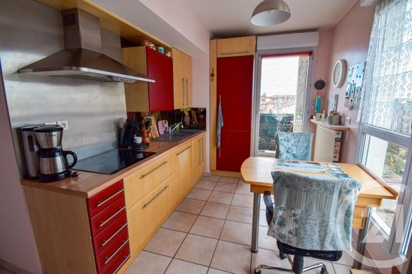 Appartement T5 à vendre  5 pièces - 100,64 m2 VILLEFRANCHE SUR SAONE - 69