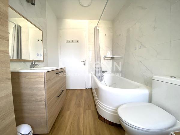 Maison en pierres / 4 chambres / Bretagne / Morbihan Sud a 10 minutes de Vannes