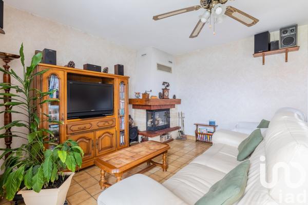 House for sale 6 rooms 130 m² Fleury-Mérogis