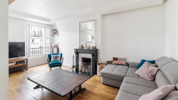 Appartement Paris 18 e - JULES JOFFRIN