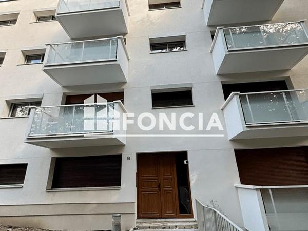 Location Studio 22.8 m² - 25 RUE PAUL LEPLAT Marly Le Roi 78160