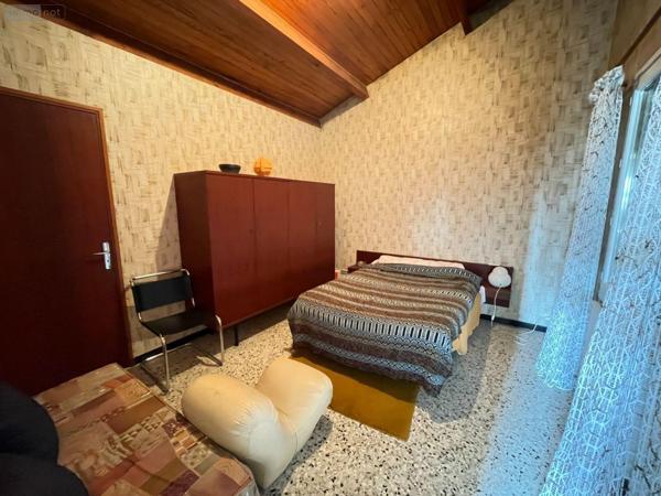 Maison individuelle à vendre à Manosque dans les Alpes-de-Haute-Provence (04100), ref : 025/1893