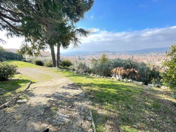 Maison individuelle à vendre à Manosque dans les Alpes-de-Haute-Provence (04100), ref : 025/1893