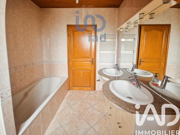 Maison à vendre 7 pièces 125 m² Montfermeil