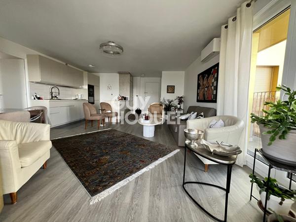 4 pièces dans immeuble récent, vue dégagée, terrasse filante