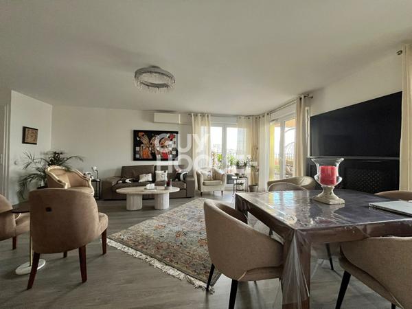 4 pièces dans immeuble récent, vue dégagée, terrasse filante