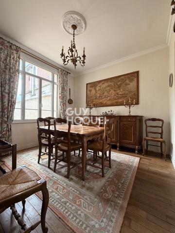 QUARTIER HENRIVILLE- MAISON AVEC CHARME D'ENVIRON 120M² AVEC JARDIN