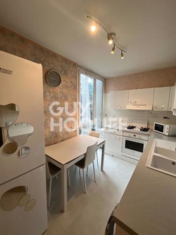 Appartement traversant 4 pièces avec garage, cellier et loggia - Bron