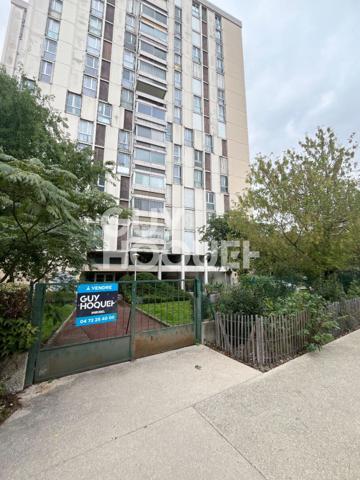 Appartement traversant 4 pièces avec garage, cellier et loggia - Bron