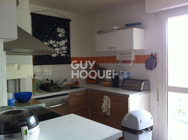 LOCATION SPACIEUX T3 MEUBLE COTE PAVEE - TERRASSE - PKG