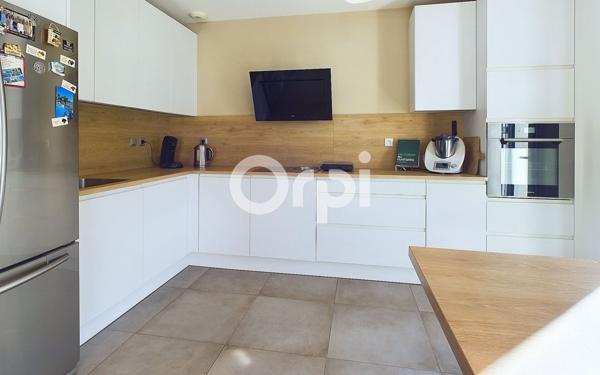 Maison à vendre    5 pièces •  Callian