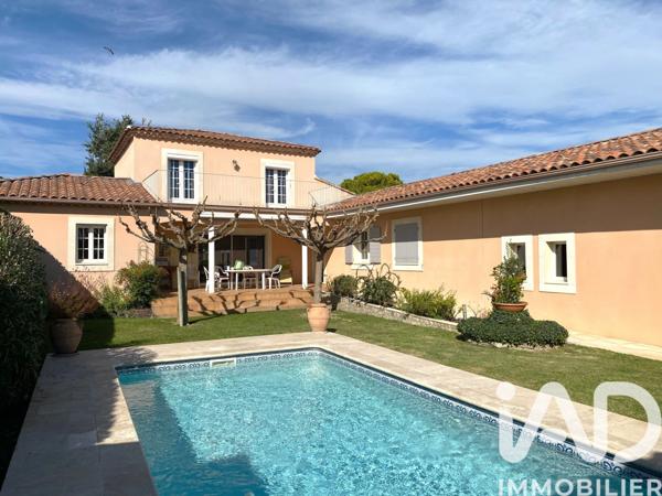 Maison à vendre 7 pièces 183 m² L'Isle-sur-la-Sorgue