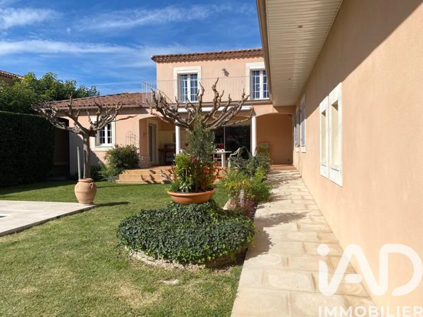 Maison à vendre 7 pièces 183 m² L'Isle-sur-la-Sorgue
