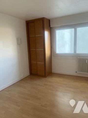 VANNES - CENTRE VILLE - APPARTEMENT T3 de 78m2