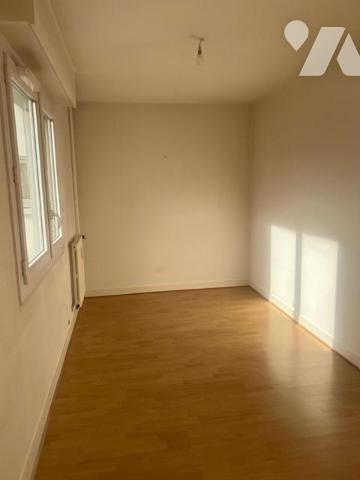 VANNES - CENTRE VILLE - APPARTEMENT T3 de 78m2