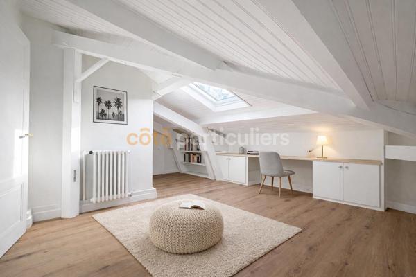 Vente
                Demeure de Prestige155 m² - 5 Pièces -
                    MONT DE MARSAN (40000)