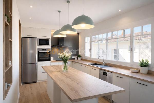 Vente
                Demeure de Prestige155 m² - 5 Pièces -
                    MONT DE MARSAN (40000)