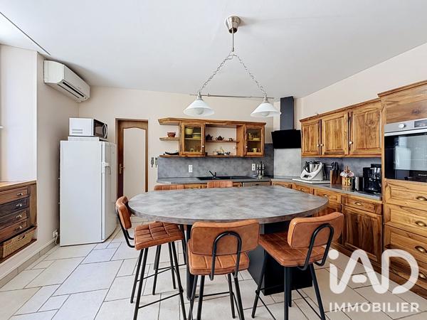 Maison à vendre 5 pièces 138 m² Saint-Bris-le-Vineux