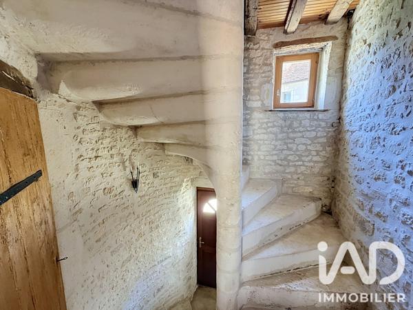 Maison à vendre 5 pièces 138 m² Saint-Bris-le-Vineux