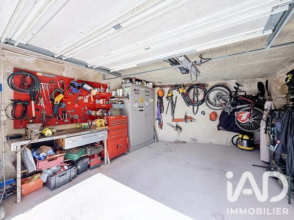 Maison à vendre 5 pièces 138 m² Saint-Bris-le-Vineux