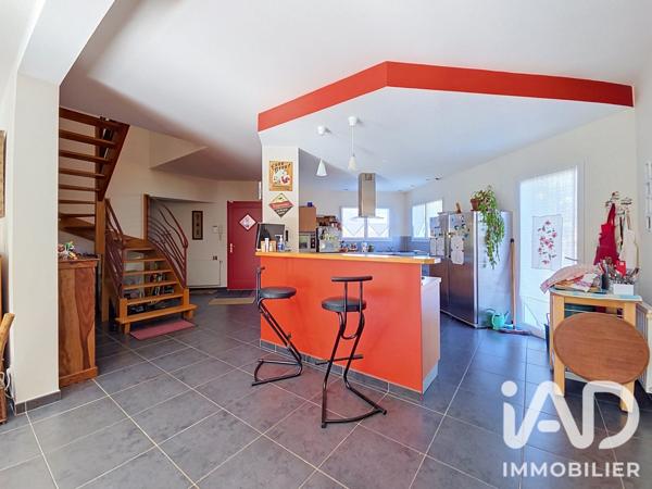 Maison à vendre 8 pièces 197 m² Mérignac