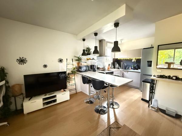 Appartement T2, Résidence sécurisée, Quartier Saint-Mitre, Aix-en-Provence, Rez de chaussée, Place de parking privative