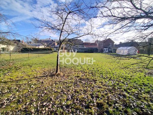 Maison spacieuse à vendre à PERONNE - 6 pièces avec jardin