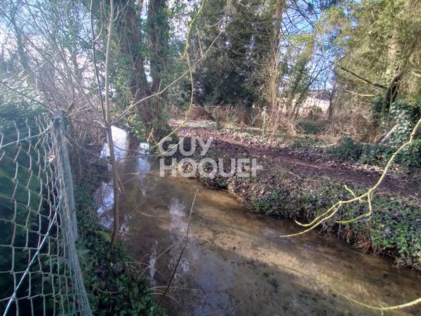 Maison spacieuse à vendre à PERONNE - 6 pièces avec jardin
