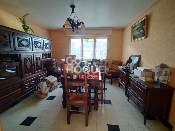 Maison spacieuse à vendre à PERONNE - 6 pièces avec jardin