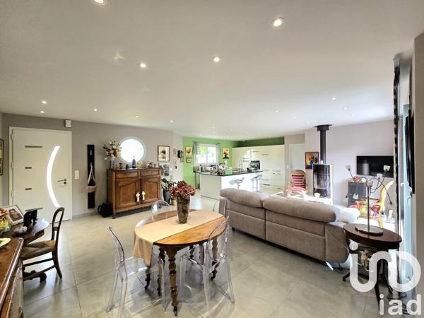 Maison 5 pièces de 115 m² à Ossun (65380)