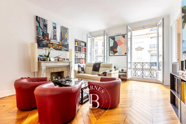 Paris 8ème, Appartement 2 Chambres -  78 m² à vendre