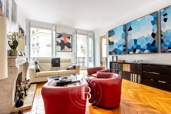 Paris 8ème, Appartement 2 Chambres -  78 m² à vendre