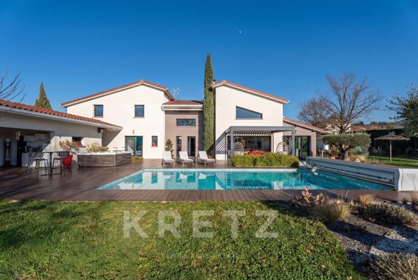 Maison Familiale 240m2 avec piscine dans cadre calme et verdoyant