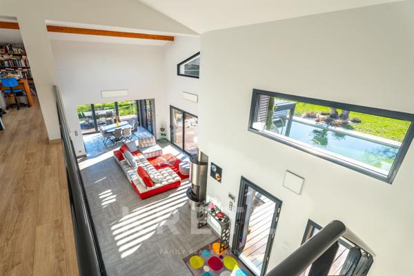 Maison Familiale 240m2 avec piscine dans cadre calme et verdoyant