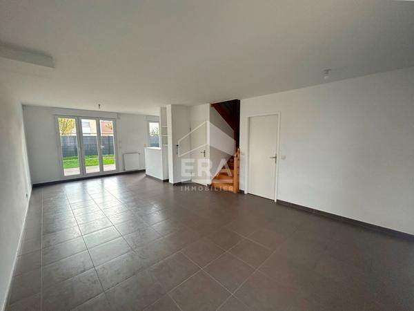 MAISON INDIVIDUELLE DE 5 PIECES A LOUER A VILLEPREUX