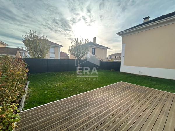 MAISON INDIVIDUELLE DE 5 PIECES A LOUER A VILLEPREUX