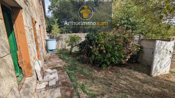 Vente                                                      Maison
                        
                     3 pièces                                         à Saint-Malo-des-Trois-Fontaines