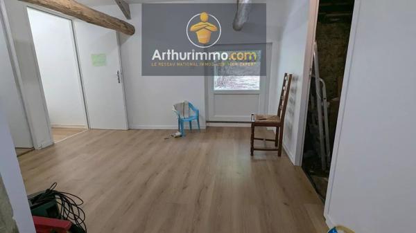 Vente                                                      Maison
                        
                     3 pièces                                         à Saint-Malo-des-Trois-Fontaines