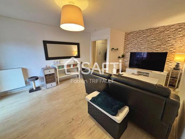 T2 avec balcon et loggia fermé