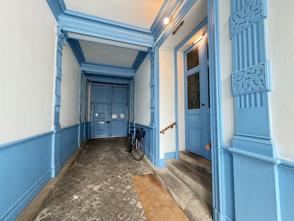 ANGERS PLACE DU LYCEE JARDIN DU MAIL AU DERNIER ETAGE APPARTEMENT A RENOVER Détails des diagnostics énergétiques