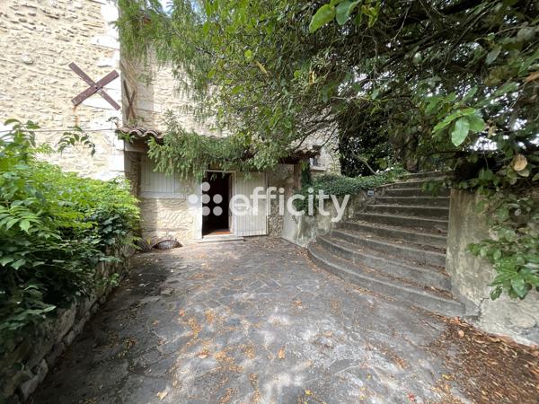 Maison 14 pièces - 317 m²