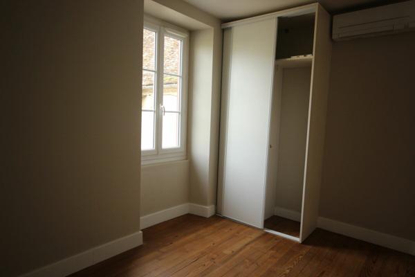 Maison à louer    3 pièces •  Orthez