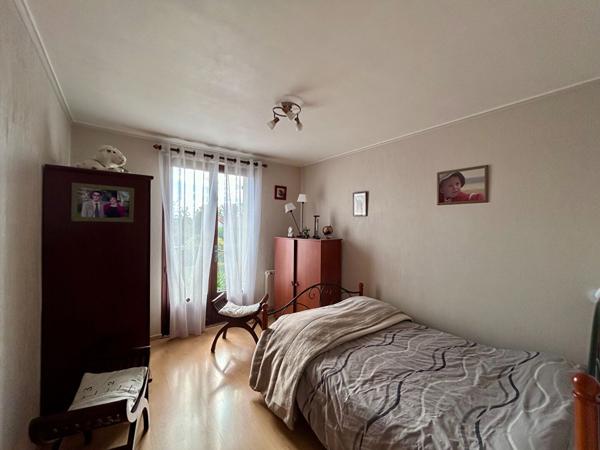Maison Aigondigne 5 pièce(s) 117 m2, Aigondigne 79370